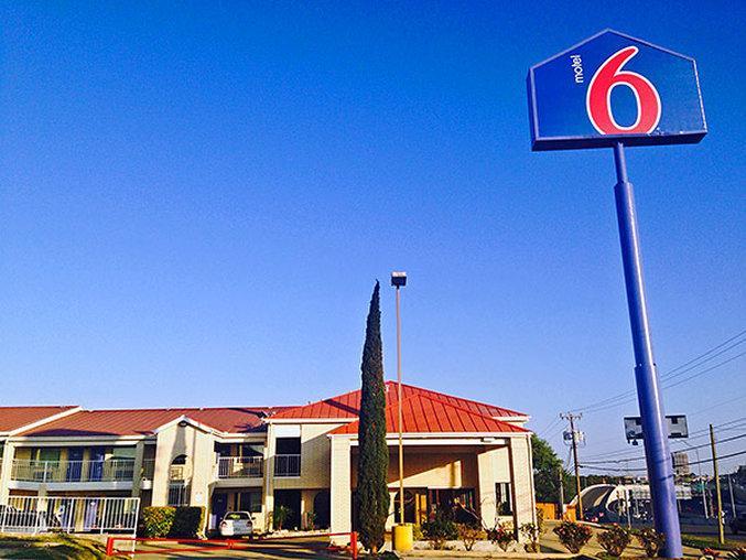 Motel 6-San Antonio, Tx - Fiesta Trails Extérieur photo